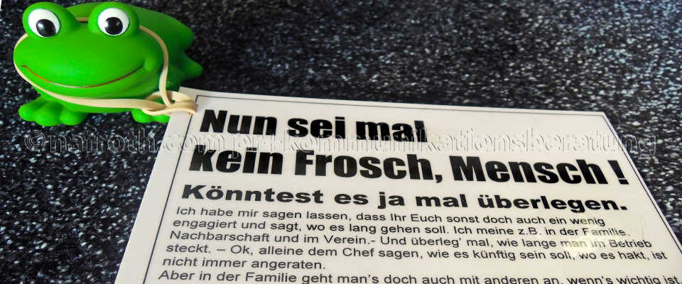 Aktion Postkarte an Frosch befestigt.