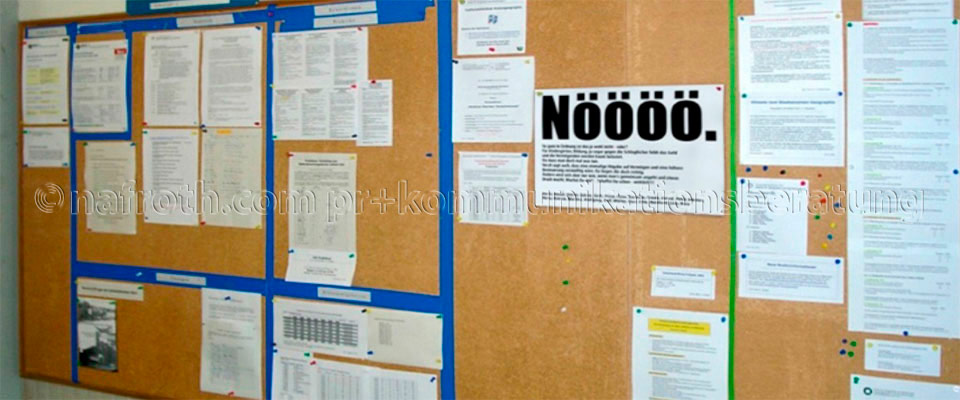 Aufmerksamkeit am Schwarzen Brett erzeugen.
